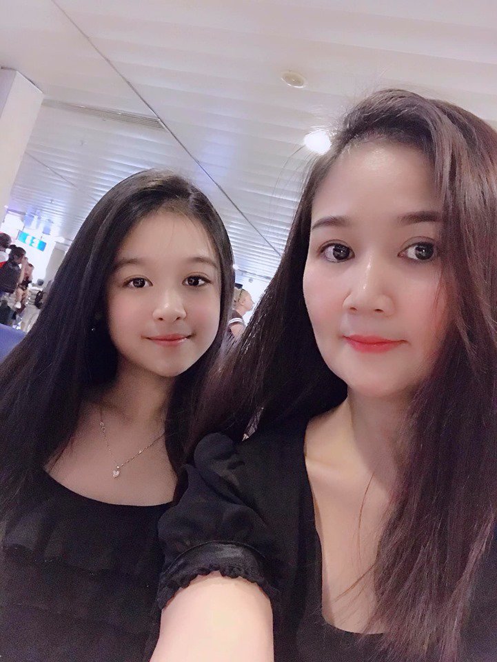 Món quà vô giá: Khi mẹ Doanh nhân tặng con gái đôi môi hồng baby tại Phương Hoàng Anh Beauty 7 me va con gai xinh dep anh eva